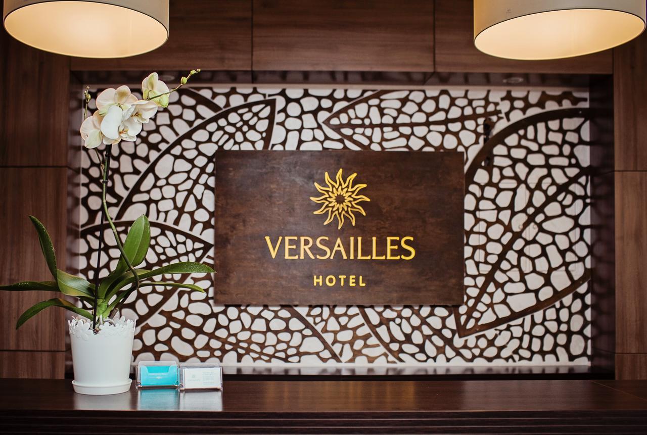Hotel Versailles Lutsʼk Exterior foto